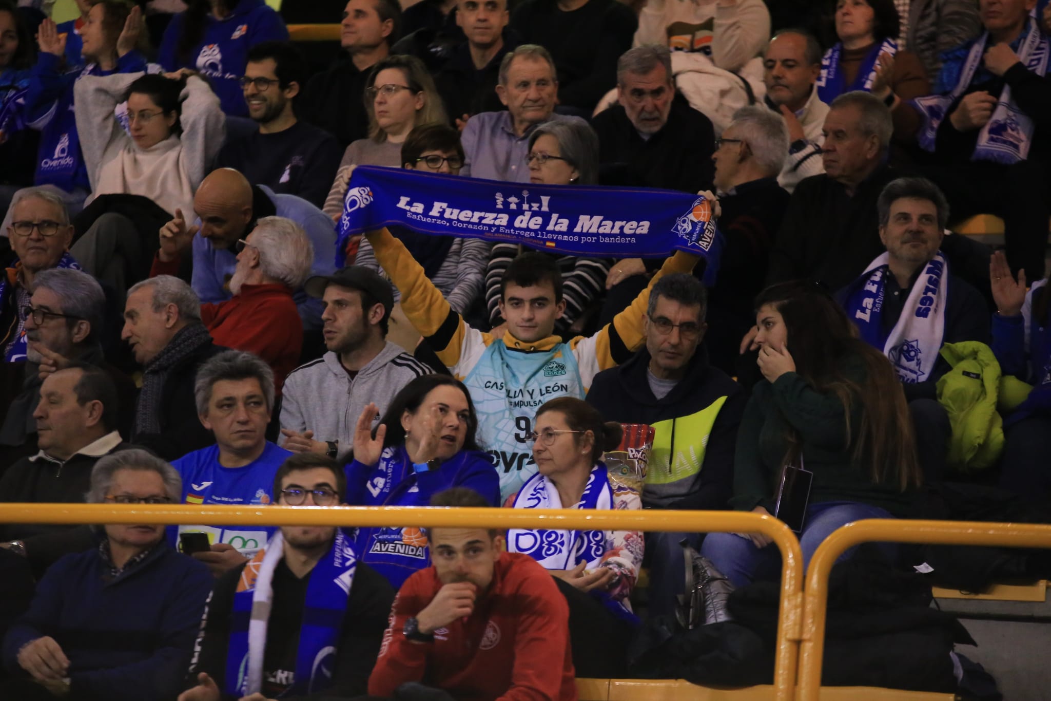 Fotos: Primer partido de Vázquez con el CB Avenida
