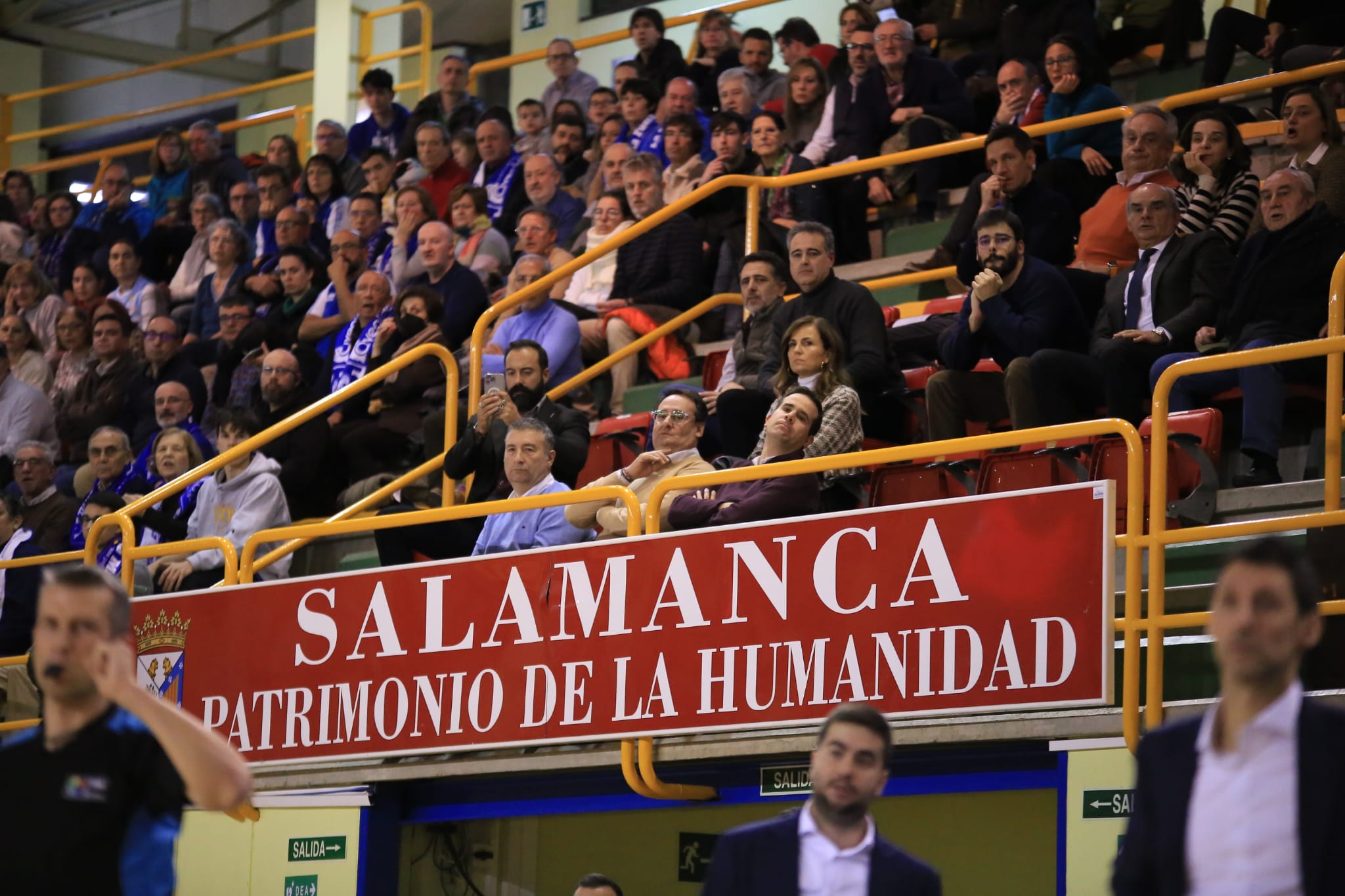 Fotos: Primer partido de Vázquez con el CB Avenida