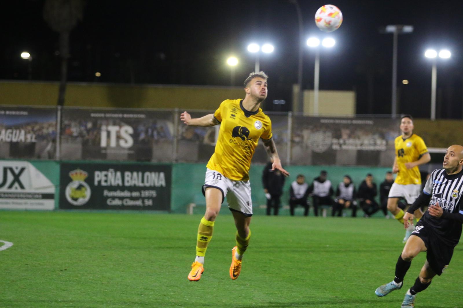 Fotos: Importante triunfo de Unionistas CF ante la RB Linense para alejarse del descenso