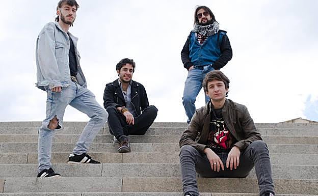 Integrantes de Carameloraro. 