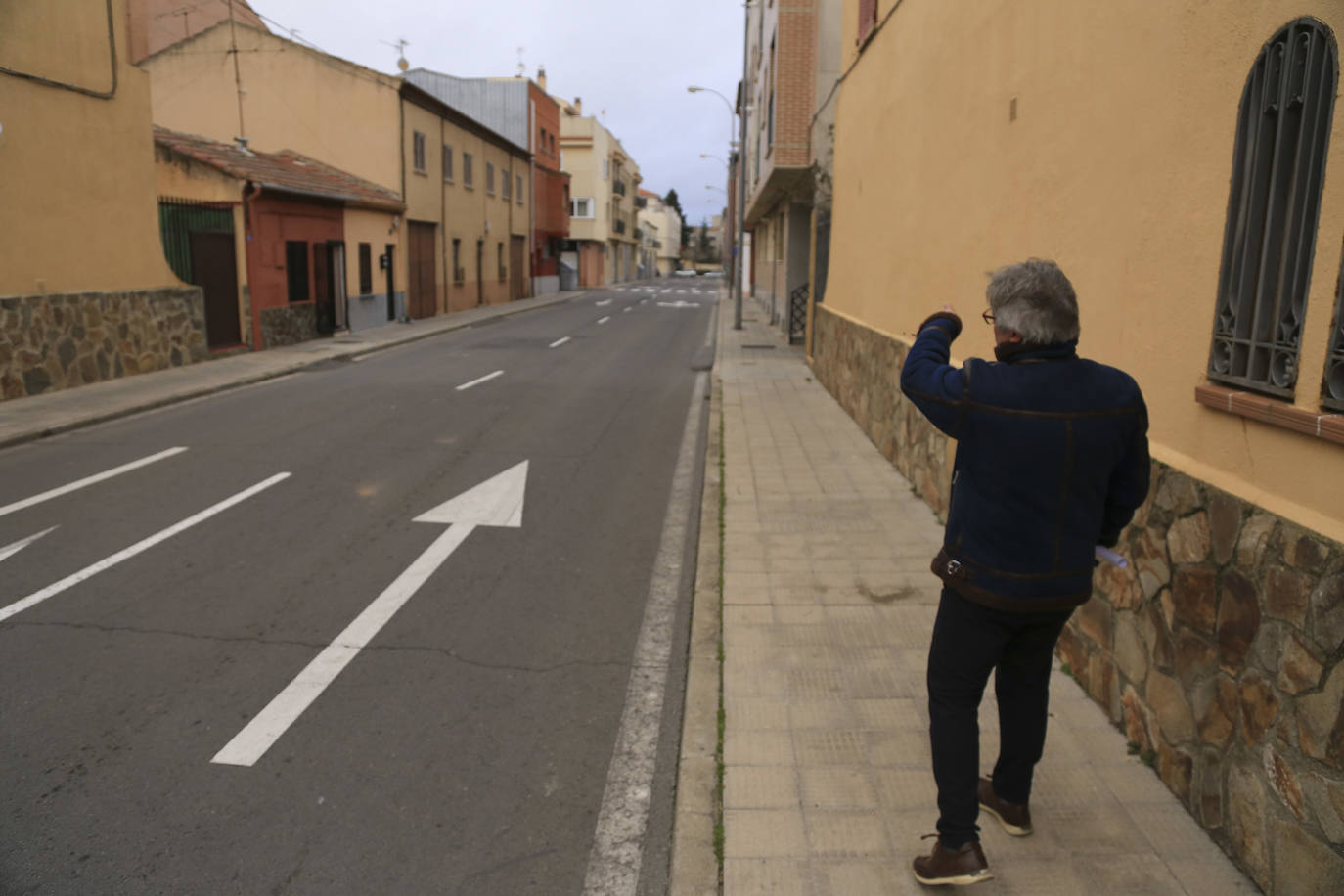Fotos: Y seguimos en las mismas... El Zurguén y el Teso, su edificio inacabado, y mucho más