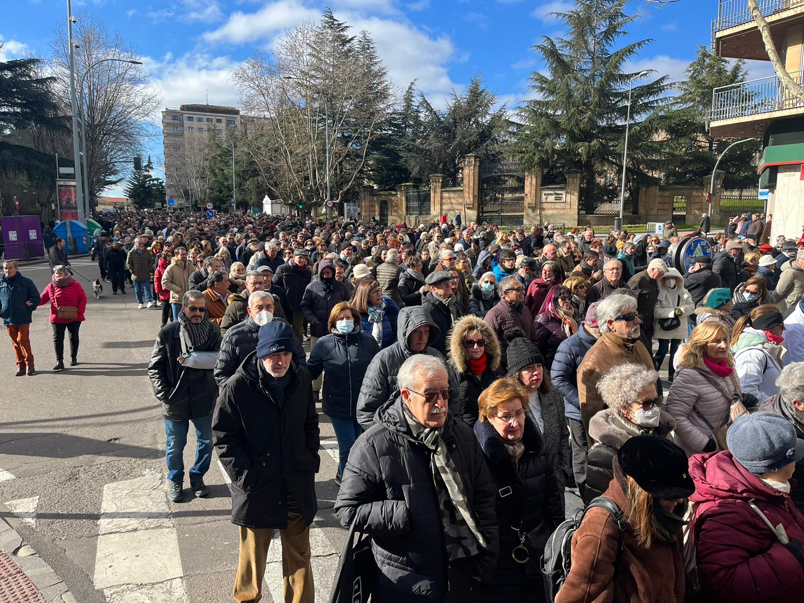 Fotos: MIles de personas participan en la Marea Blanca de Salamanca