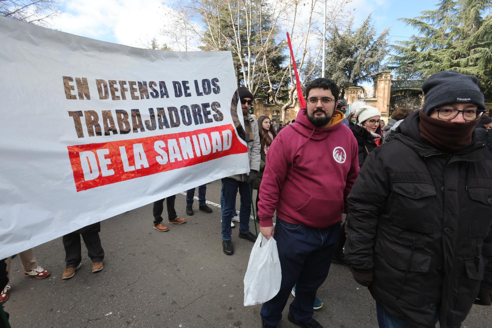 Fotos: MIles de personas participan en la Marea Blanca de Salamanca