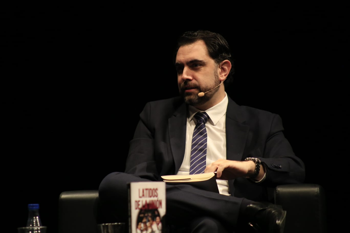 Fotos: Históricos de la UDS asisten a la presentación del libro que homenajea al club