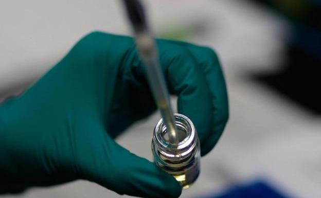 ¿Por qué es tan difícil fabricar una vacuna contra el sida?