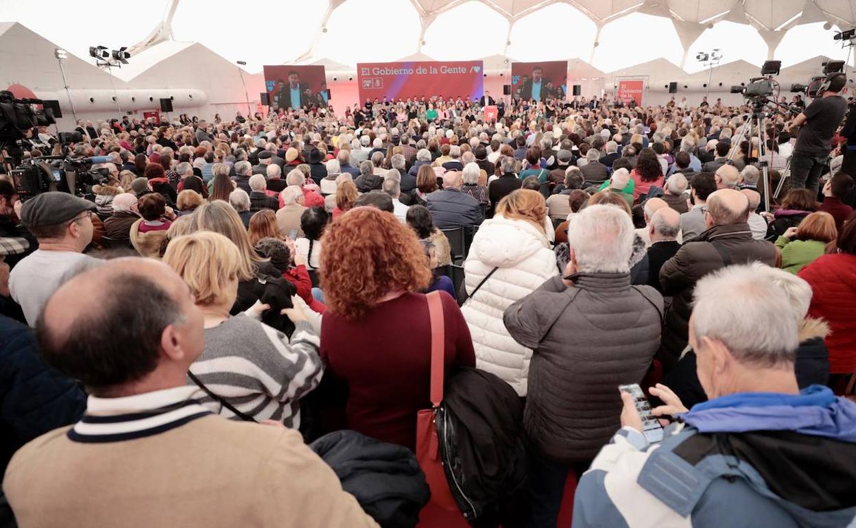 Mitin del PSOE en la precampaña.