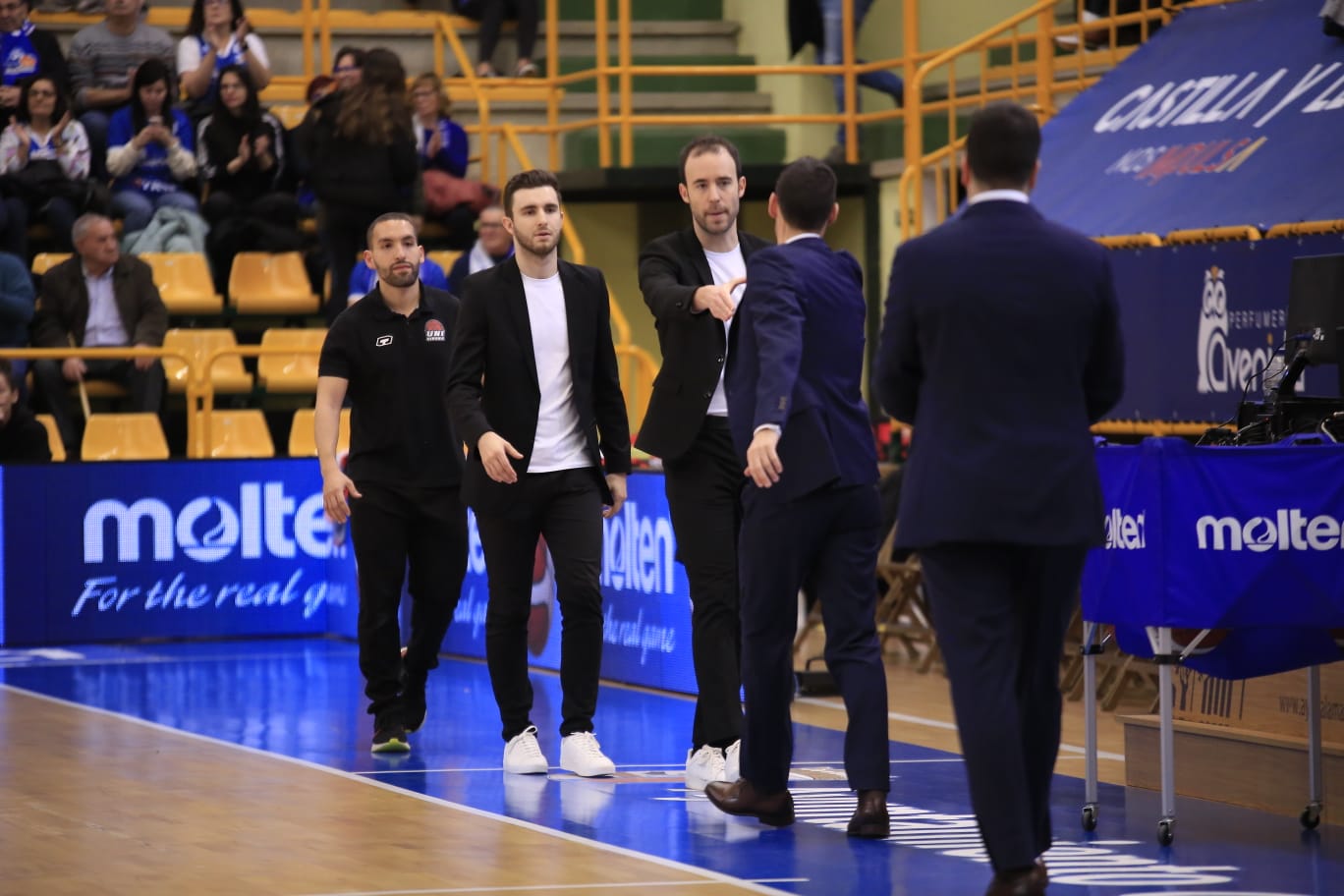 Fotos: Gran Victoria de Avenida ante el Spar Girona