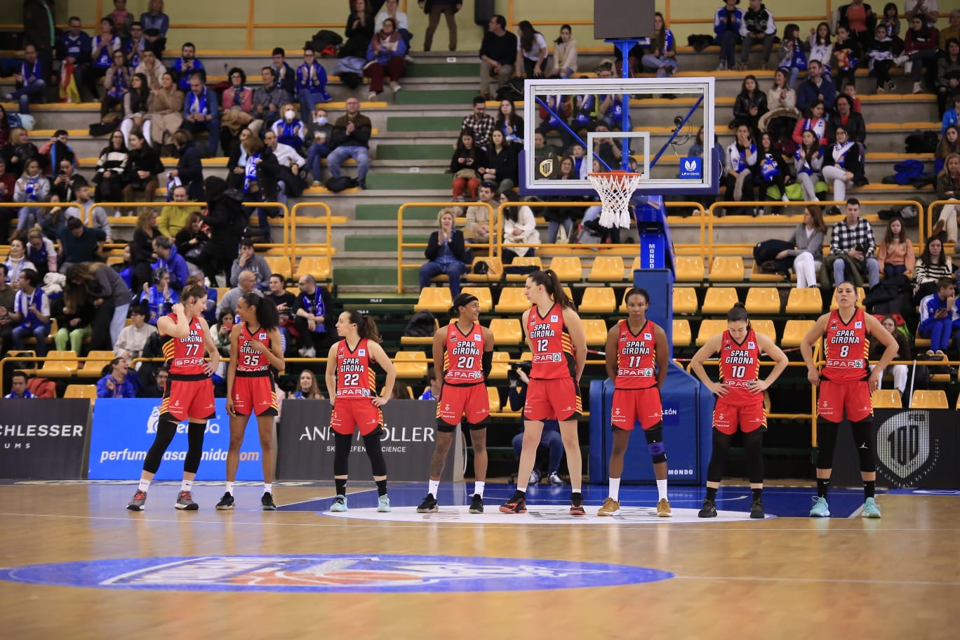 Fotos: Gran Victoria de Avenida ante el Spar Girona