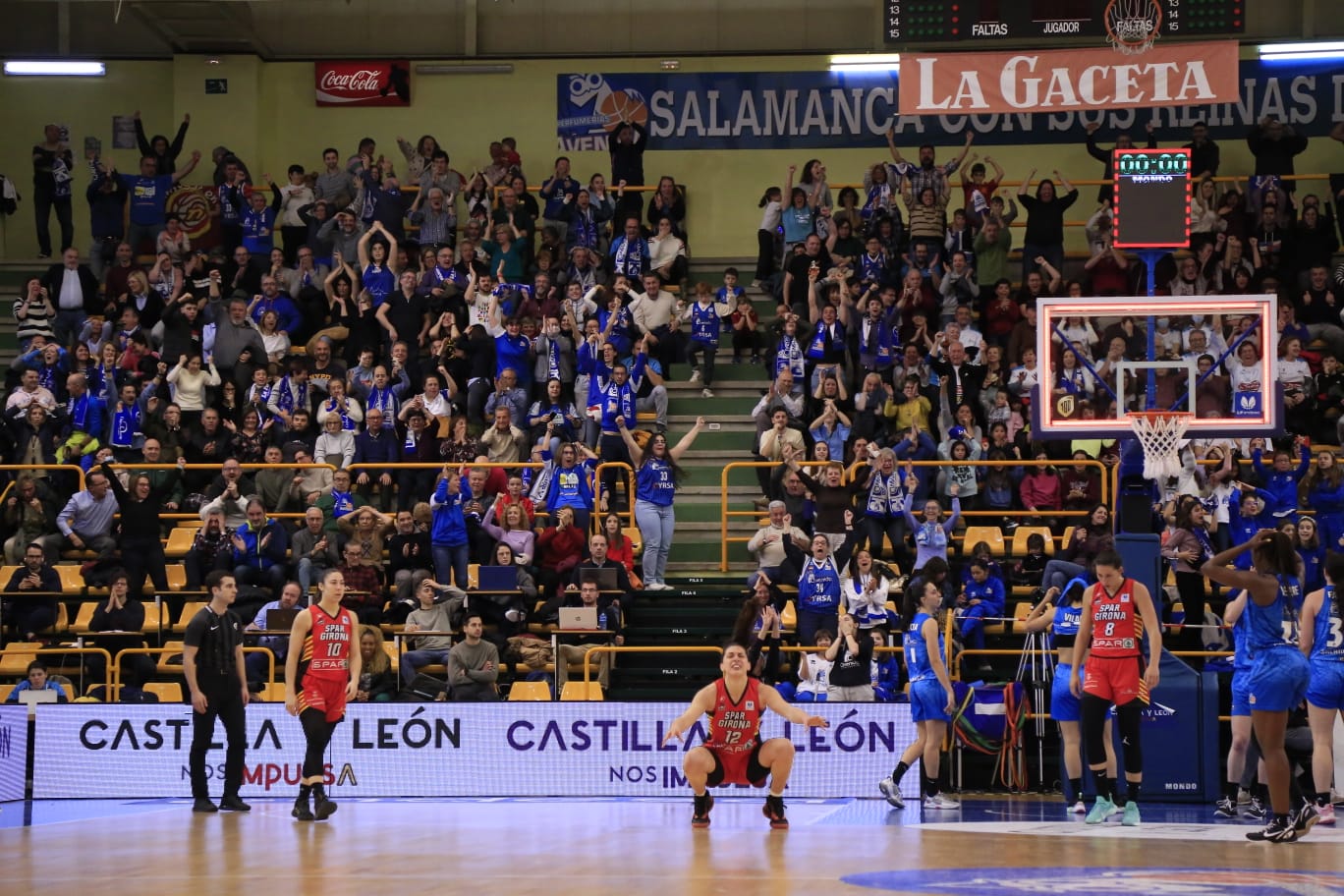 Fotos: Gran Victoria de Avenida ante el Spar Girona