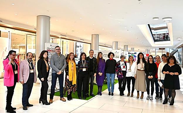 Imagen principal - Notable participación en &#039;Académica: la 1ª Feria de los Colegios&#039; celebrada en El Tormes