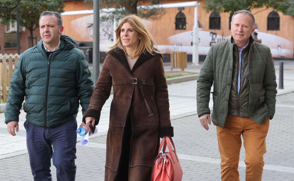 Chabela de la Torres, el día que presentó sus avales.