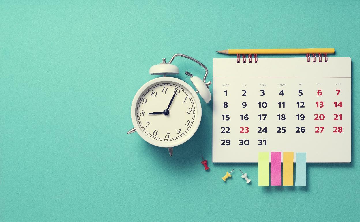 Imagen de archivo de un calendario. 