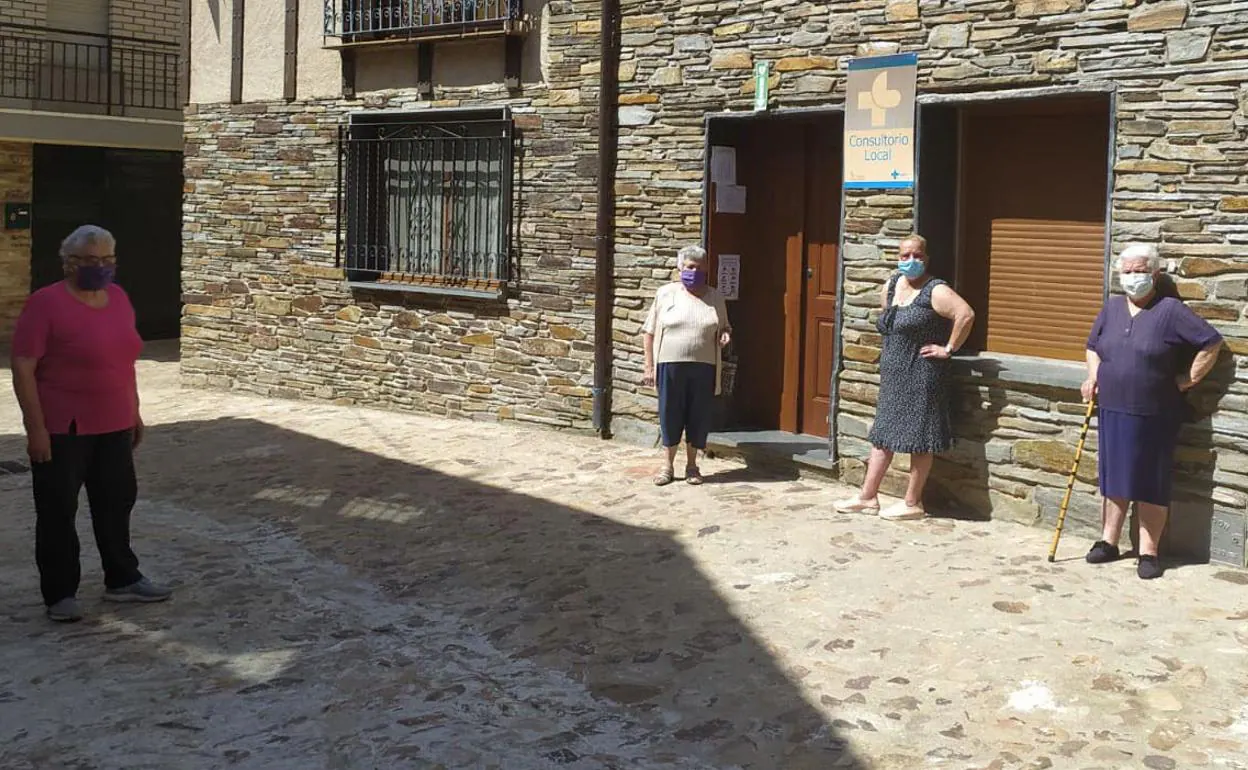 Consultorio médico en un pueblo de Salamanca en una imagen de archivo. 