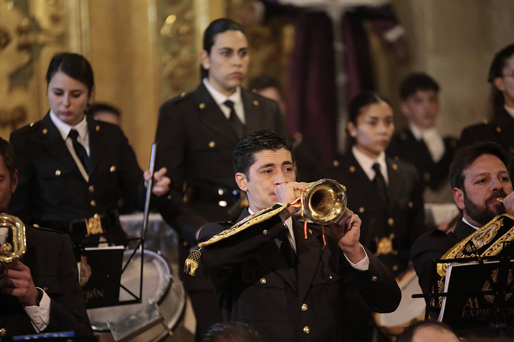 La Agrupación Musical La Expiración durante el acto conmemorativo. 