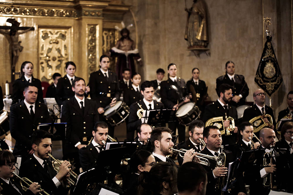 La Agrupación Musical La Expiración durante el acto conmemorativo. 