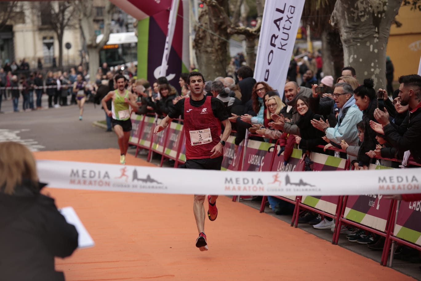 Fotos: Javier Alves y Gema Martín ganan la XI Media Maratón Ciudad de Salamanca