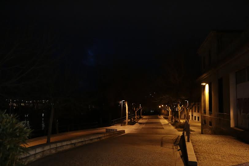 Fotos: Así cambia Salamanca cuando falta la luz del día