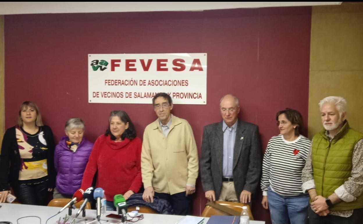 Representantes de la Plataforma Por la Sanidad Pública de Salamanca.