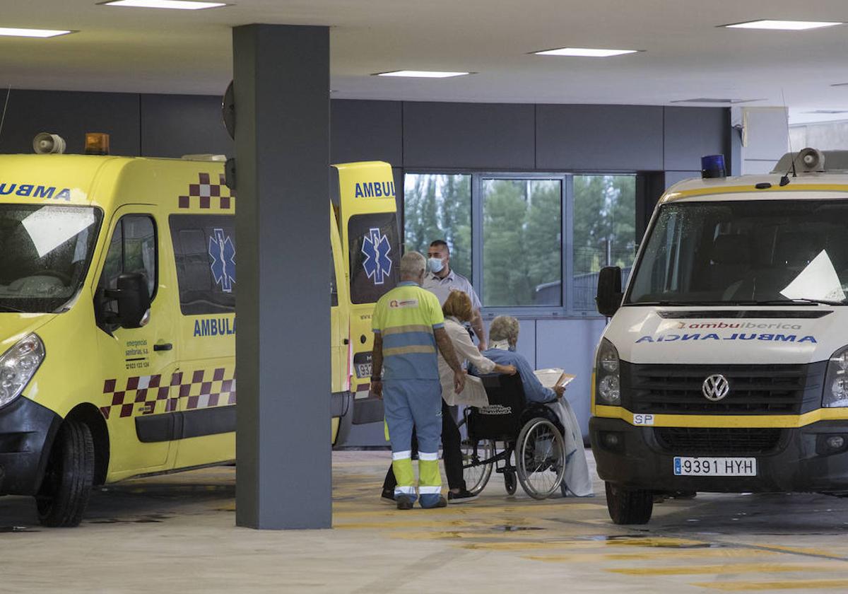Gripe y covid mantienen las urgencias en 400 casos diarios sin llegar aún al 'pico'