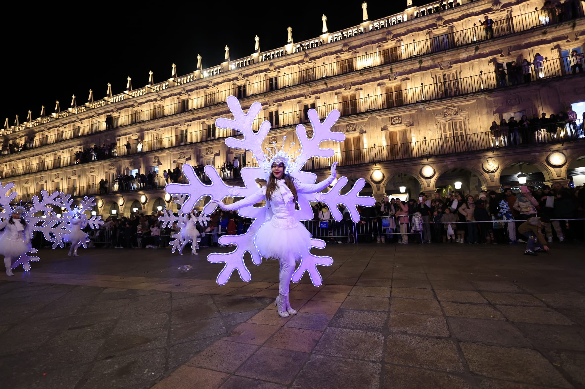 Los Reyes Magos reparten ilusión por Salamanca