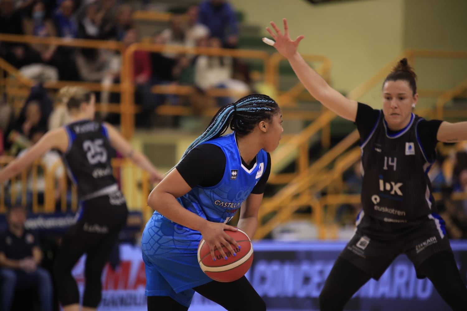 Amplia victoria y buen juego de Avenida ante el IDK