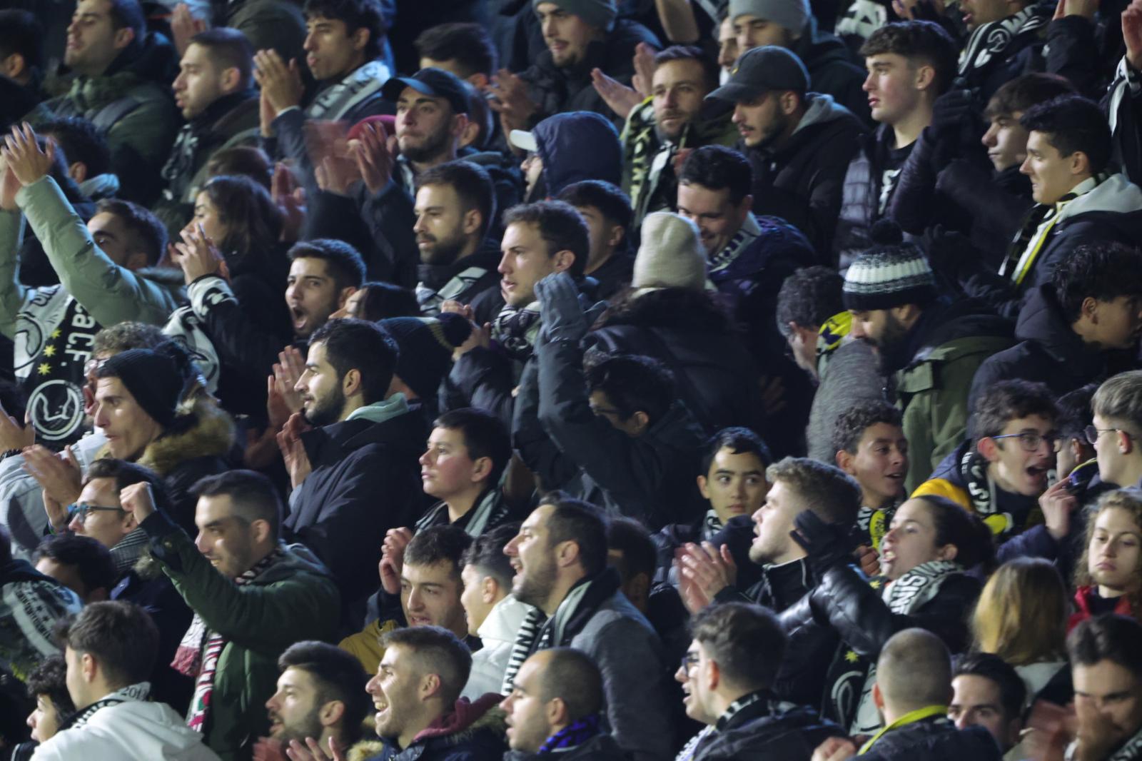 Las imágenes del aplazado Unionistas-Villarreal de la Copa del Rey por un apagón