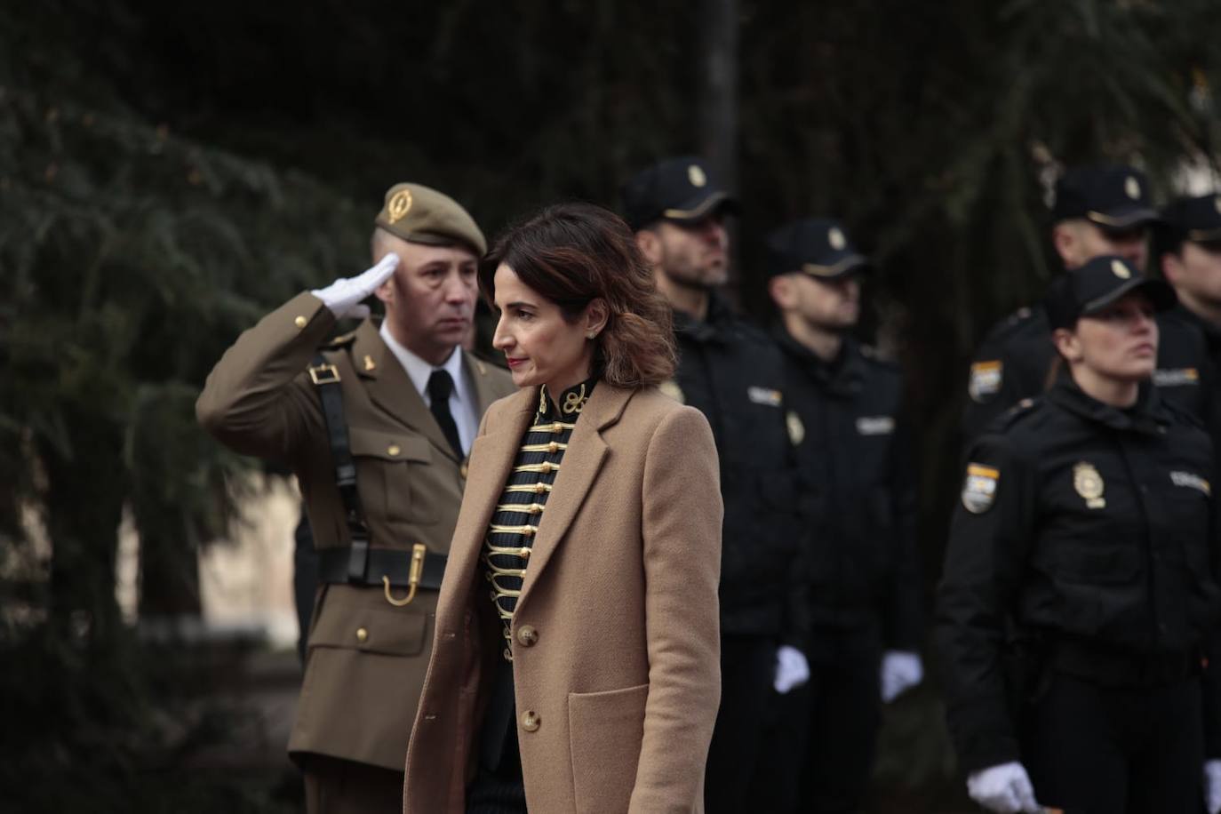 Salamanca regala a la Policía Nacional un solemne izado de bandera por sus 200 años