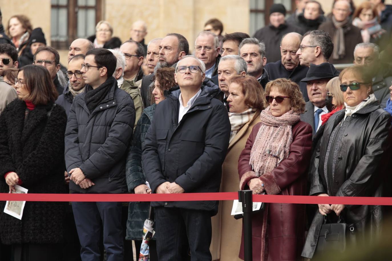 Salamanca regala a la Policía Nacional un solemne izado de bandera por sus 200 años
