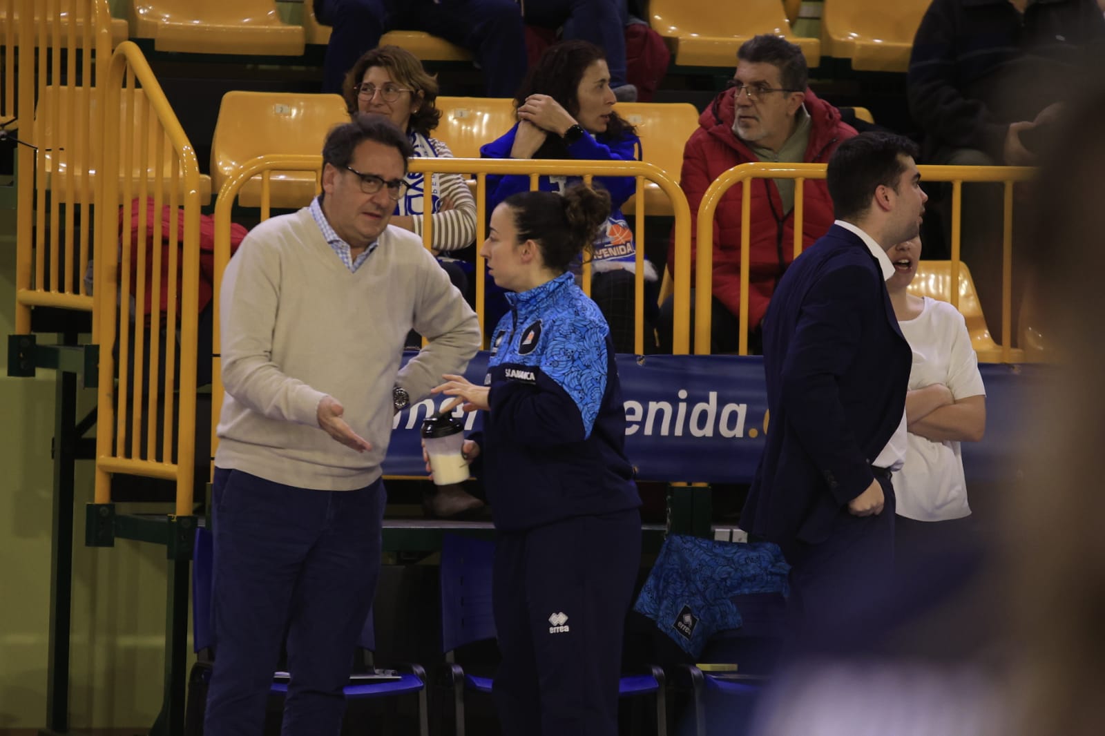 Avenida gana a Landes y sigue vivo en Europa