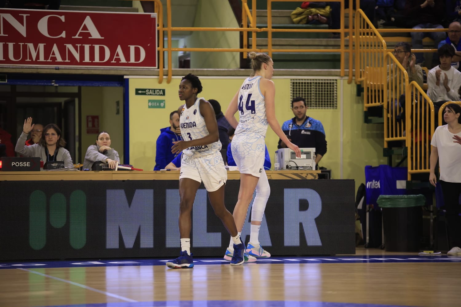 Avenida gana a Landes y sigue vivo en Europa