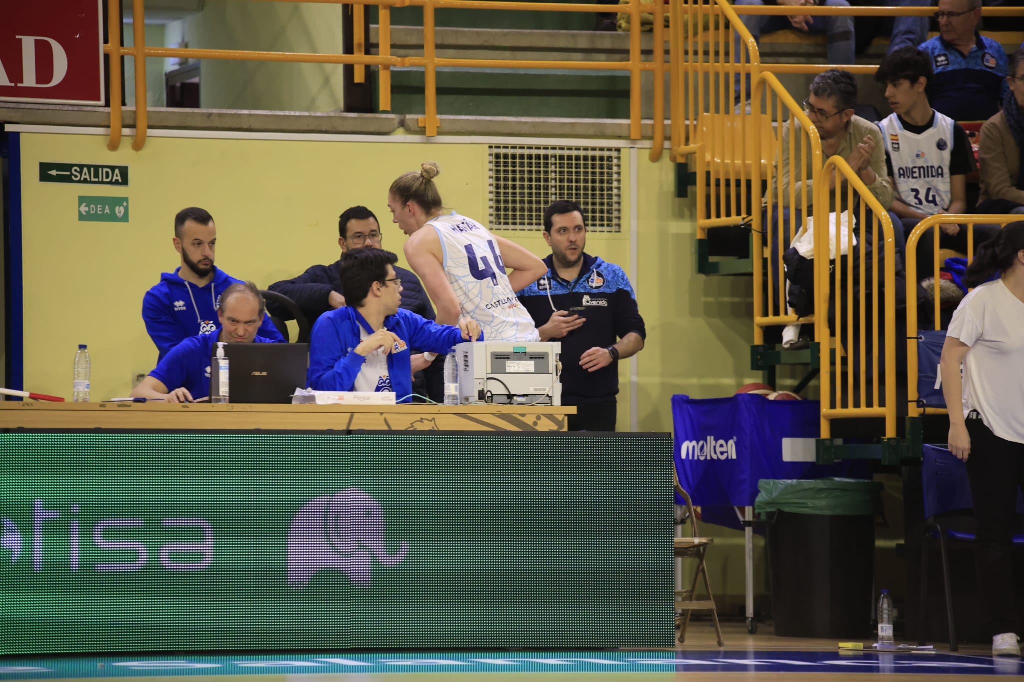 Avenida gana a Landes y sigue vivo en Europa