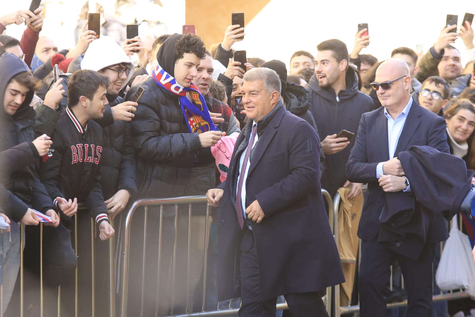 Locura ante la llegada del FC Barcelona en Salamanca