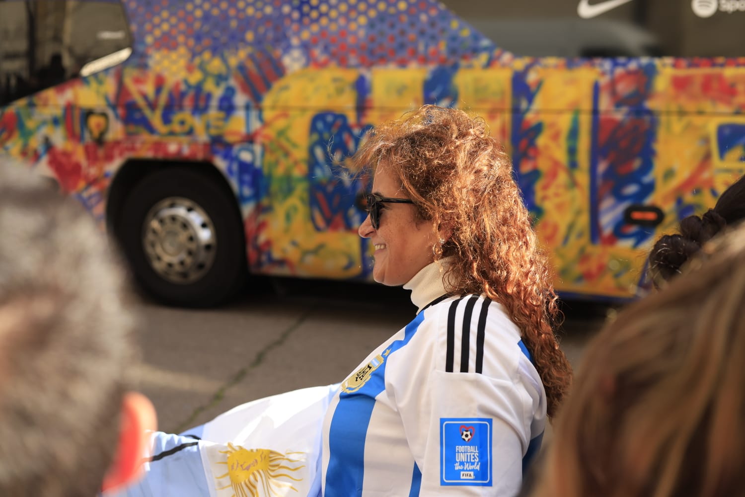 Locura ante la llegada del FC Barcelona en Salamanca