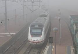 El Alvia de las 10.31, llegando a la estación de Salamanca este miércoles.