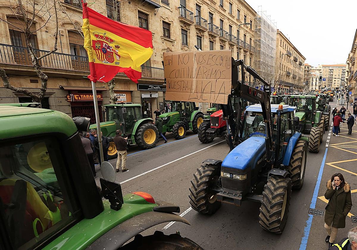 Tractorada en la Gran Vía de Salamanca