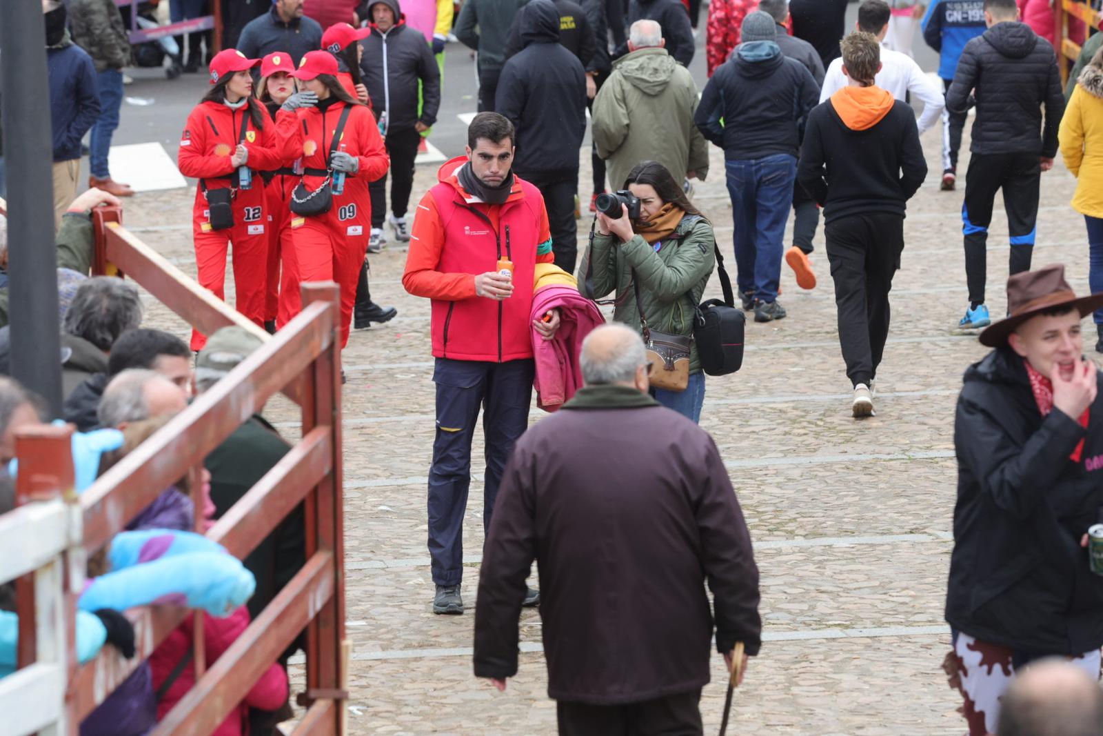 Ambiente y disfraces del sábado en el Carnaval del Toro, en imágenes