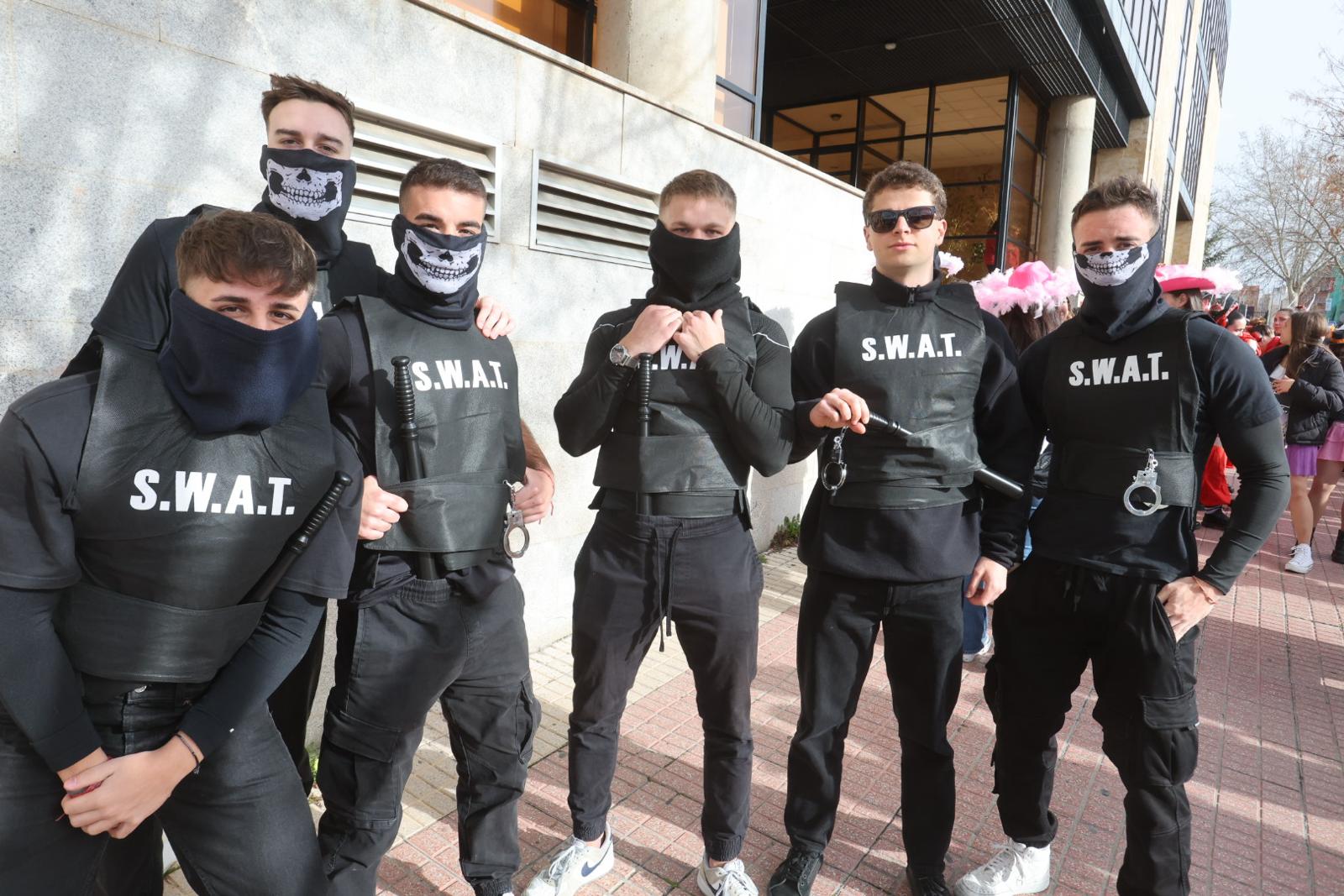 Derecho disfruta de una multitudinaria procesión del Codex