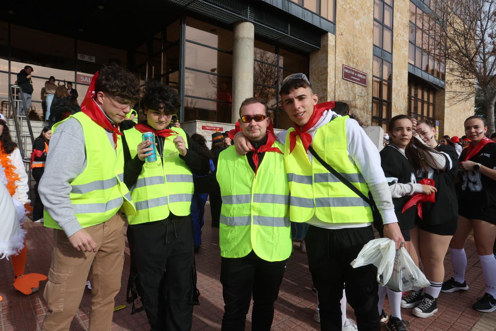 Derecho disfruta de una multitudinaria procesión del Codex