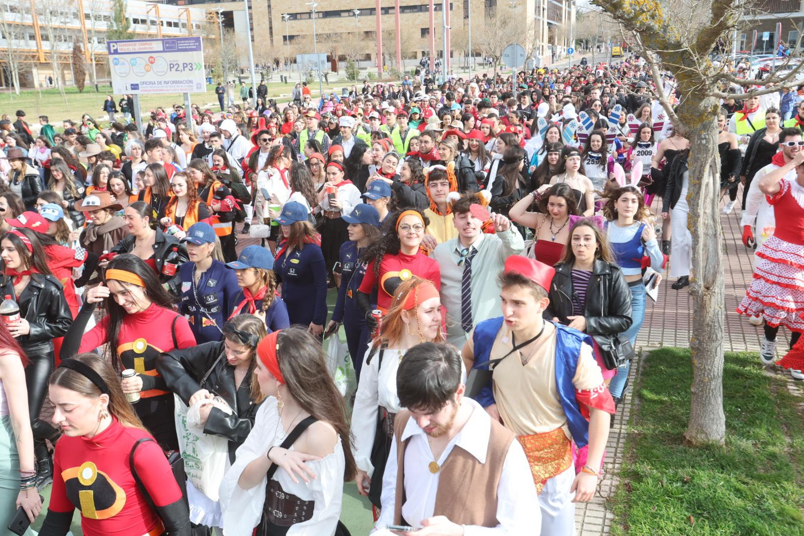 Derecho disfruta de una multitudinaria procesión del Codex