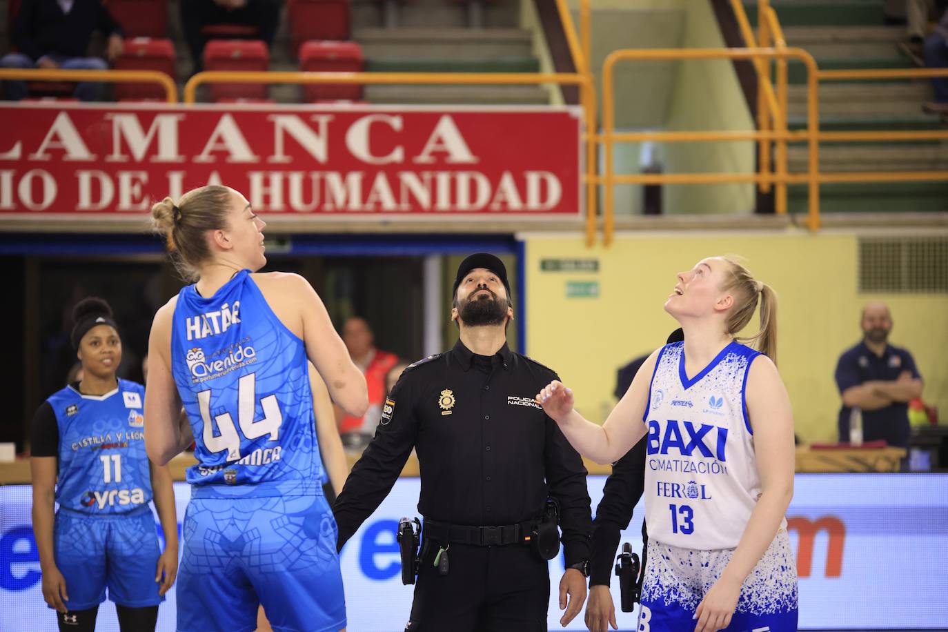 El partido entre el Avenida y el Ferrol en imágenes