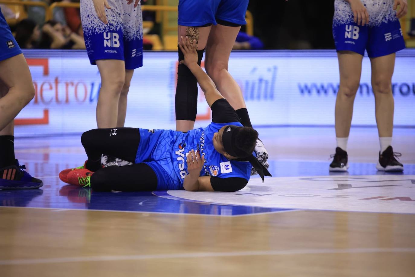 El partido entre el Avenida y el Ferrol en imágenes