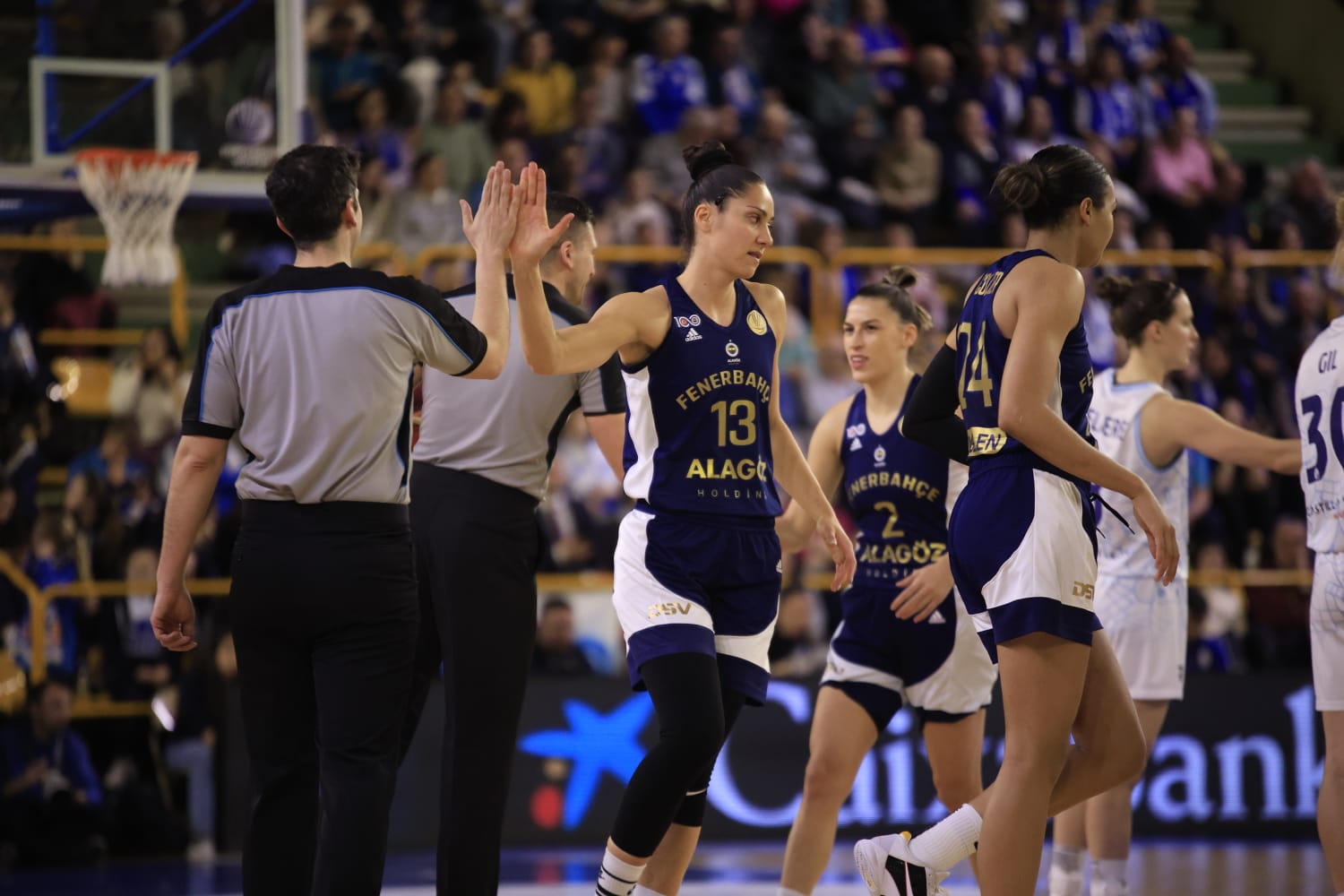 Un soberbio Würzburg brilla en la noche europea