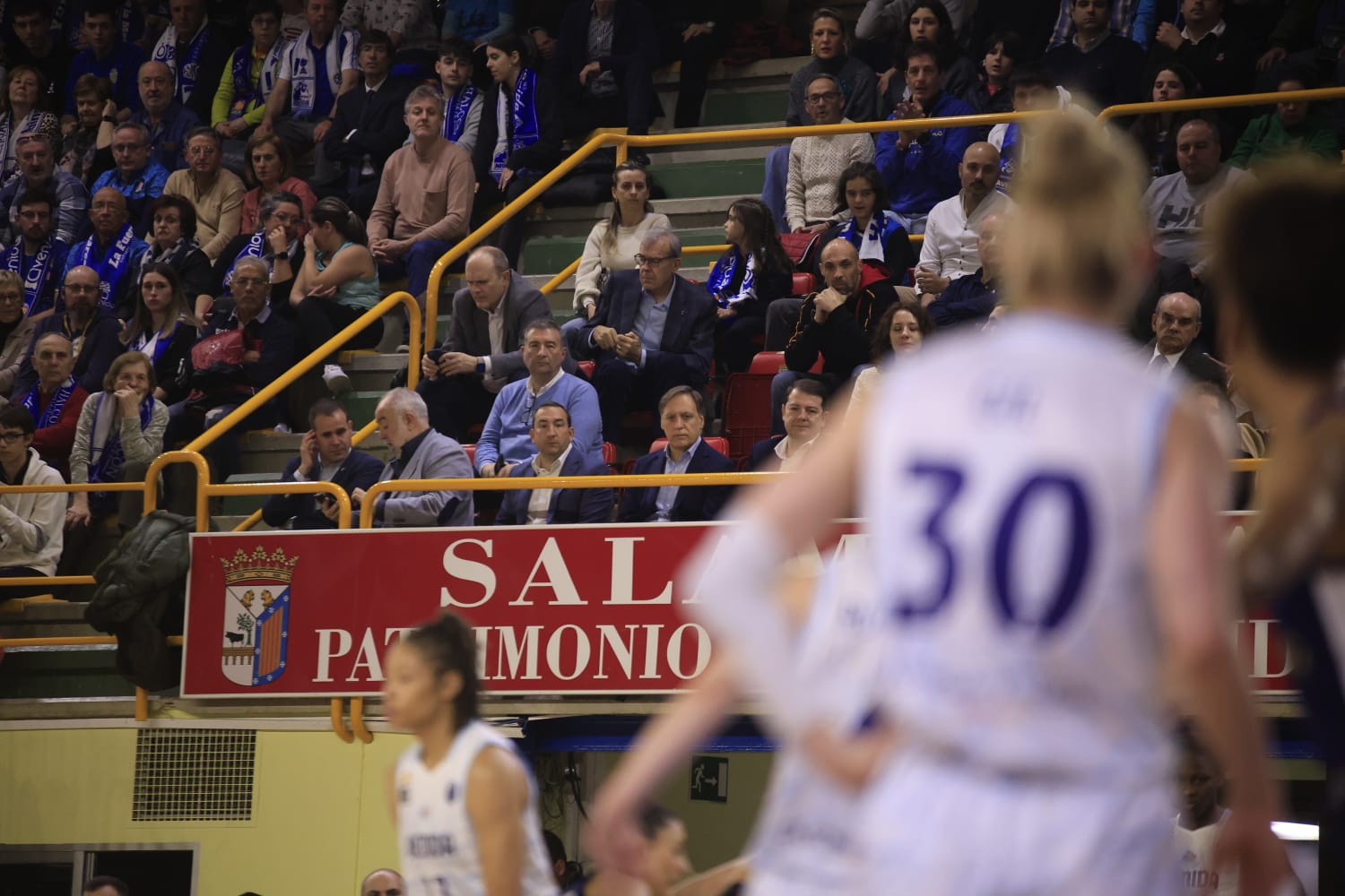 Un soberbio Würzburg brilla en la noche europea