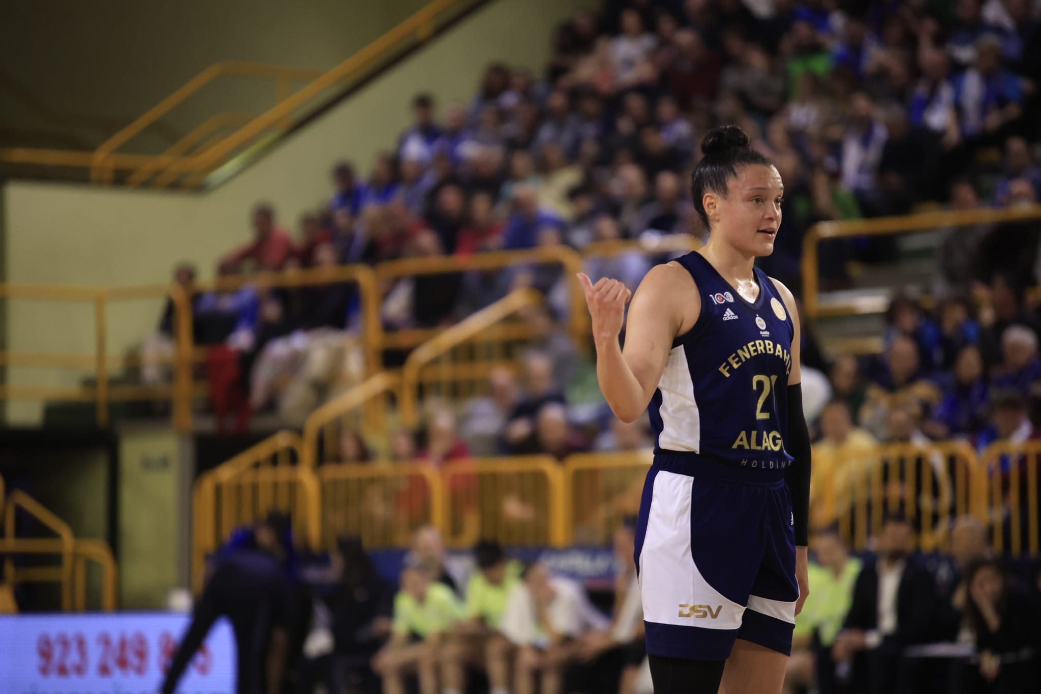 Un soberbio Würzburg brilla en la noche europea