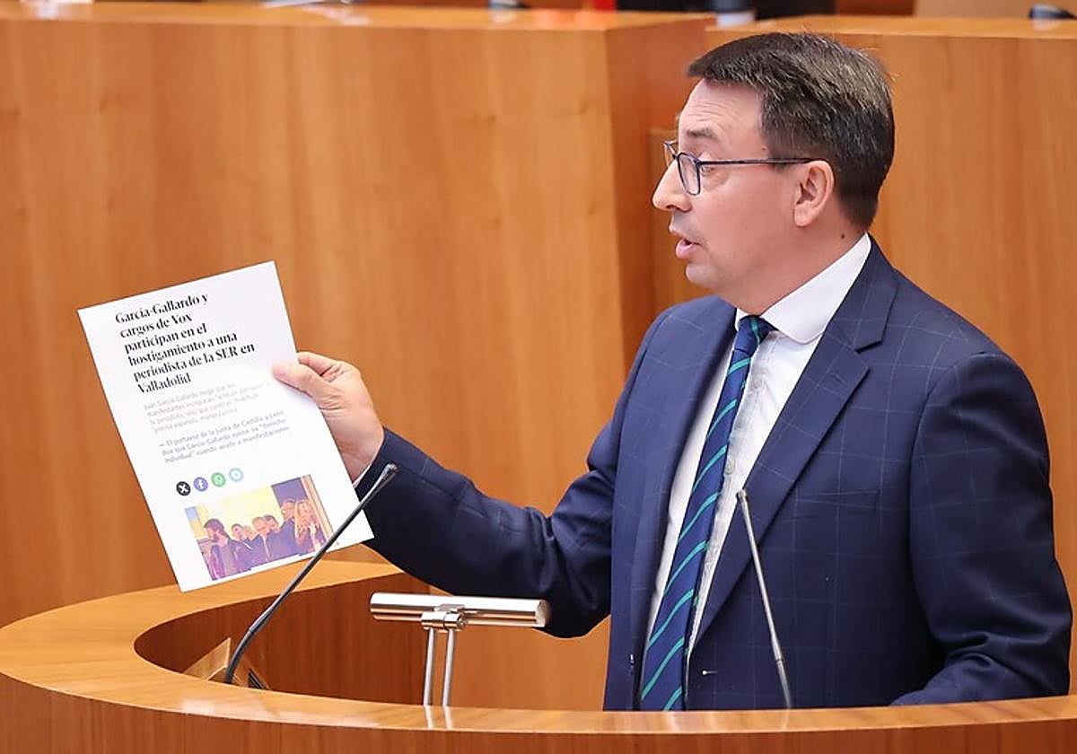 Fernando Pablos, en el Pleno de las Cortes.