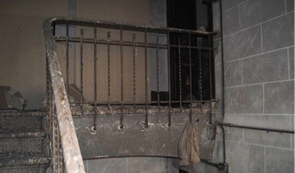 Así está el palacete de Salamanca en la lista roja tras años de abandono