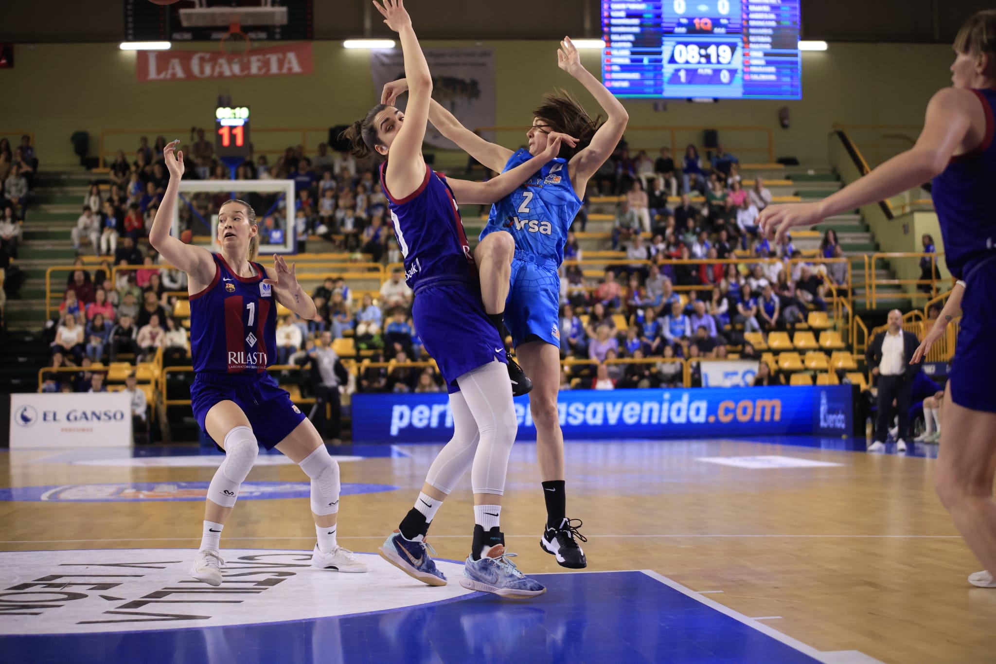 El partido entre el CB Avenida y el Barça CBS, en imágenes