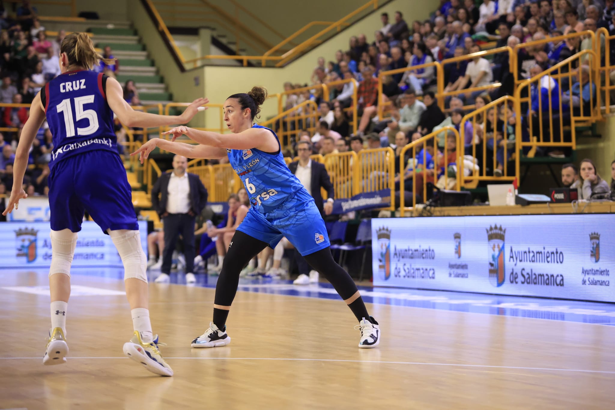 El partido entre el CB Avenida y el Barça CBS, en imágenes