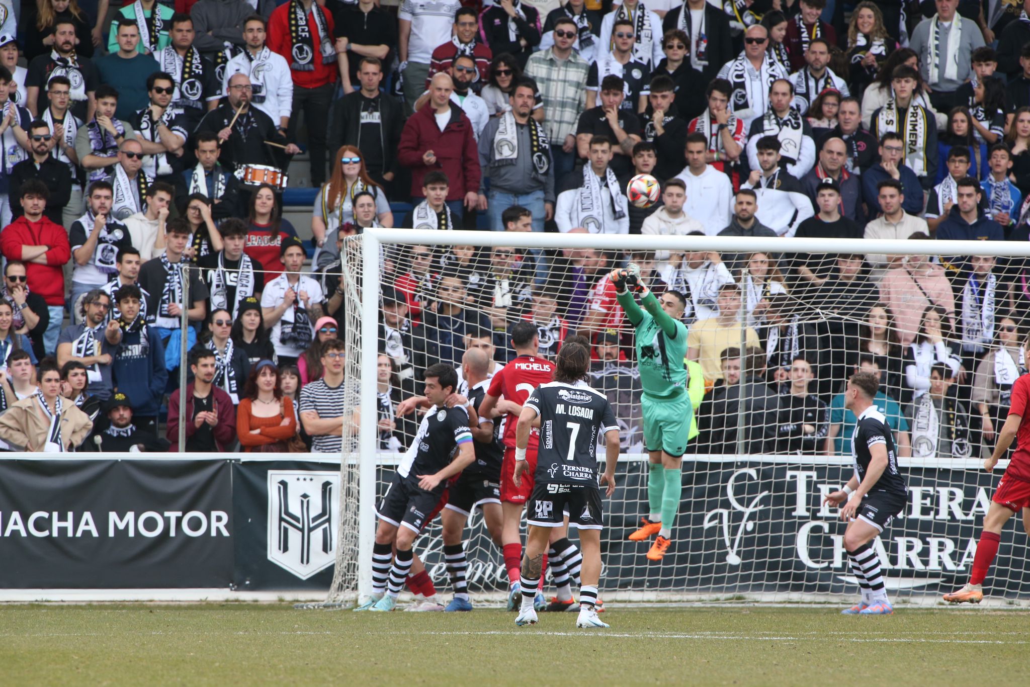 El partido entre Unionistas y Osasuna Promesas, en imágenes