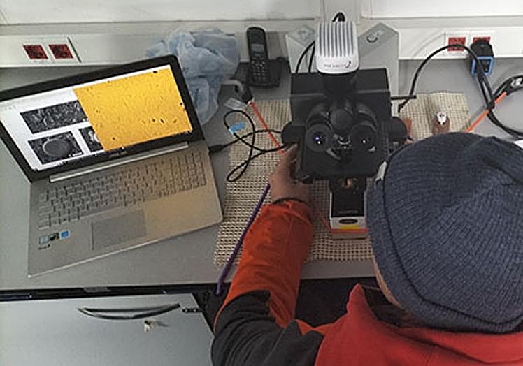 Trabajo a bordo del buque oceanográfico Hespérides.